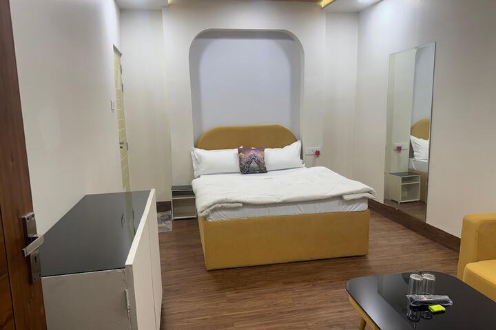 Room 14 of 29