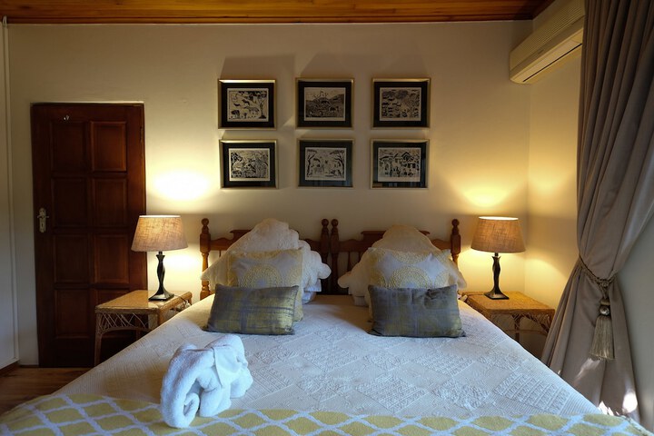 Room 13 of 35