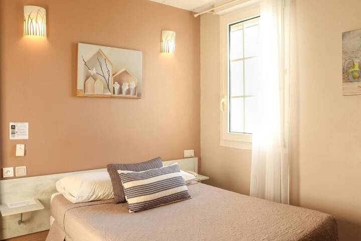 Room 7 of 72