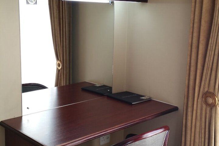 Room amenity