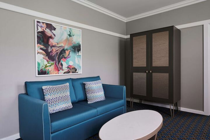 Room 22 of 66