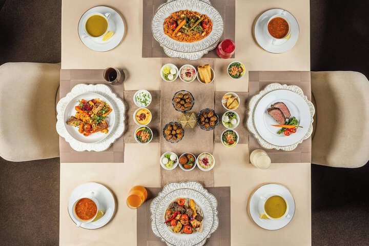 Dining 73 of 110