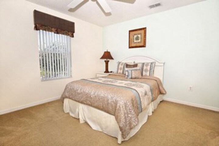 Room 40 of 46