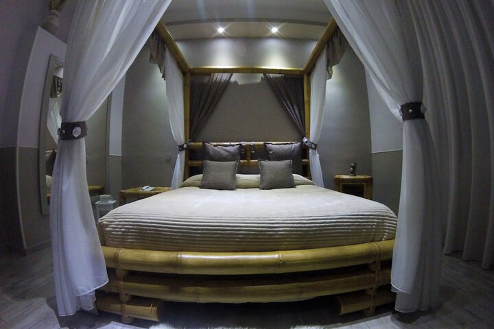 Room 13 of 39