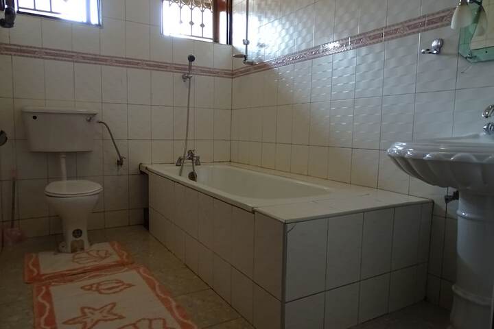 Room 16 of 26