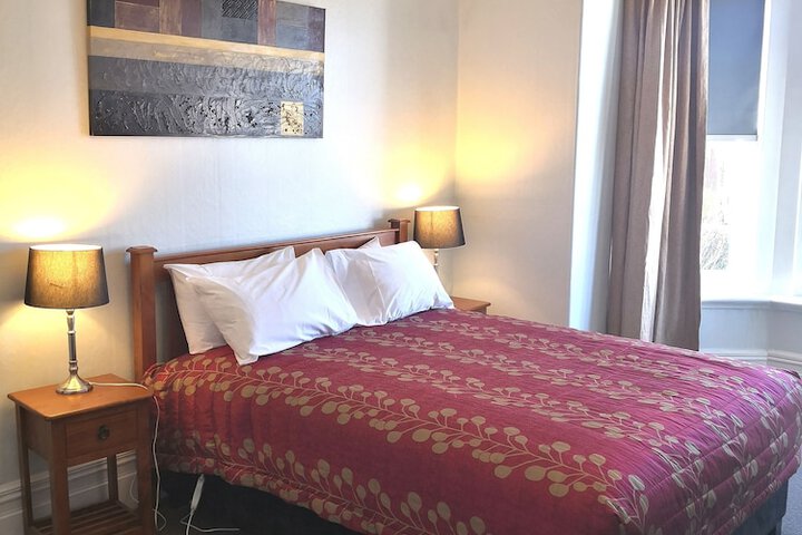 Room 12 of 61