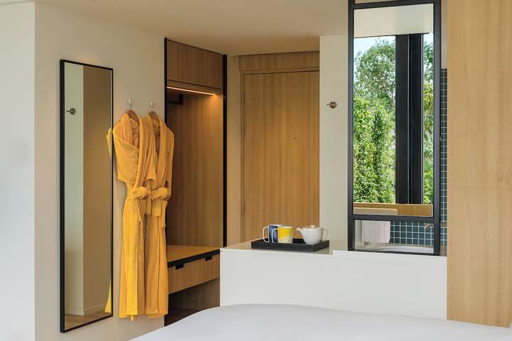 Room amenity