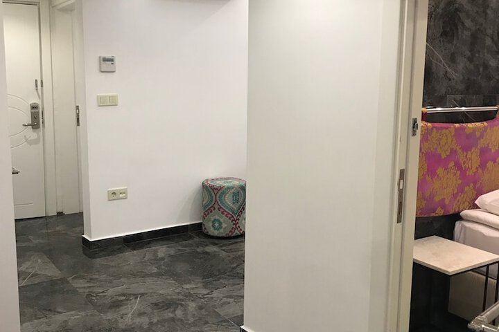Room 15 of 59