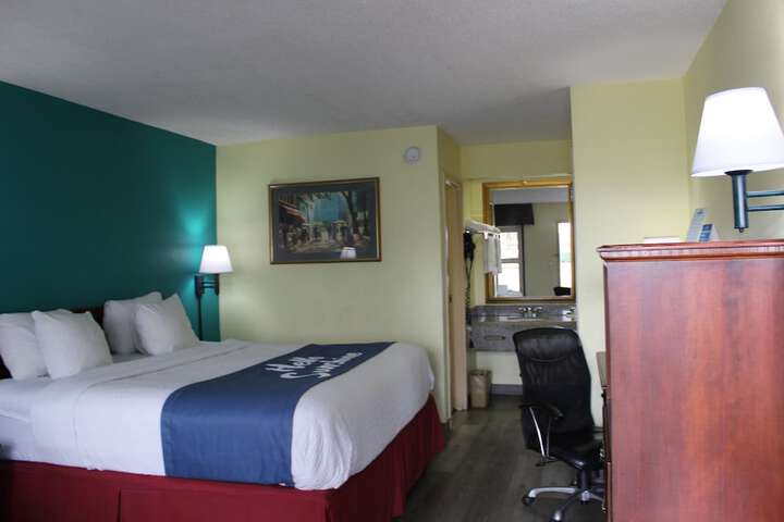 Room 10 of 62
