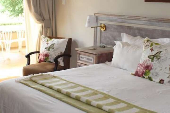 Room 6 of 24