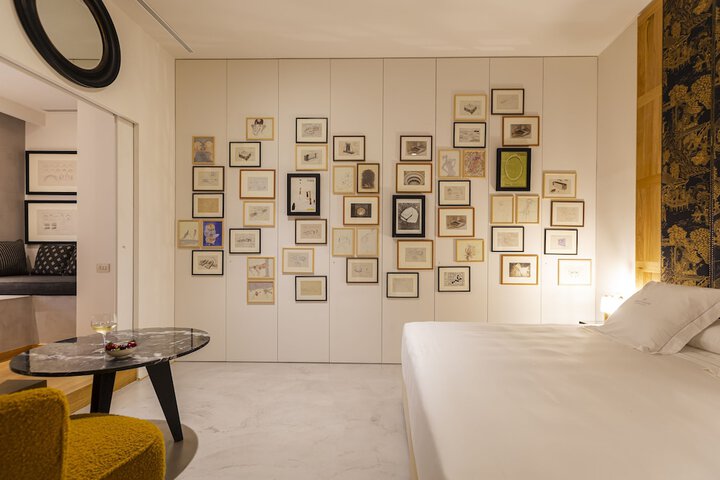 Room 11 of 74