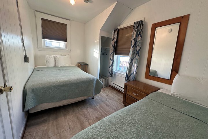 Room 14 of 134