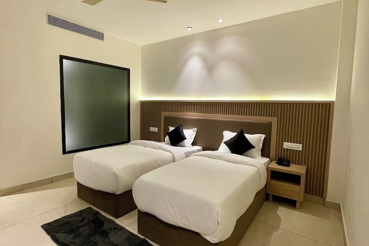 Room 7 of 23