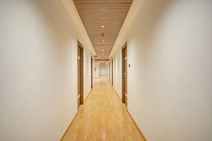 Hotel Interior 20 of 24