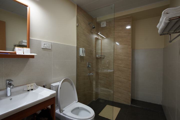 Room 15 of 23