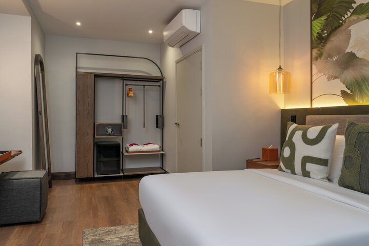 Room 35 of 109