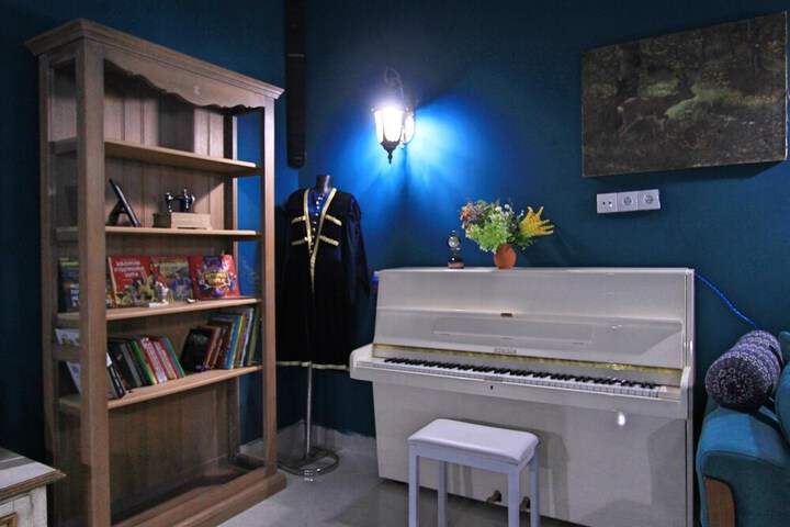 Room 44 of 66