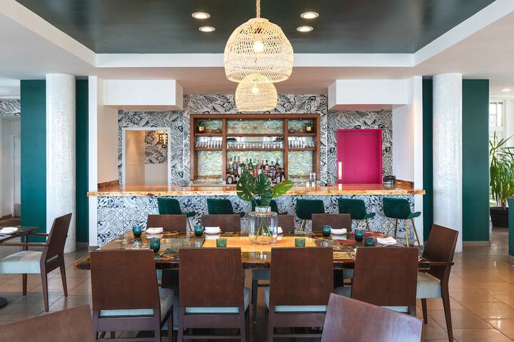 Breakfast area