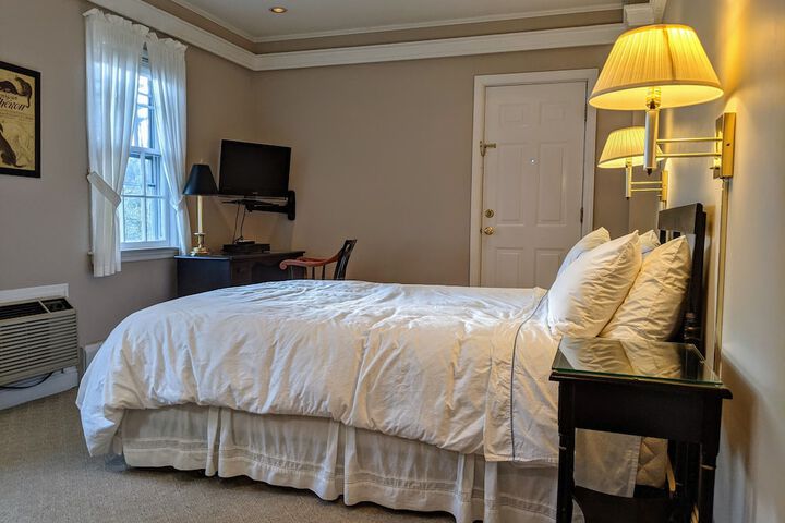 Room 26 of 258