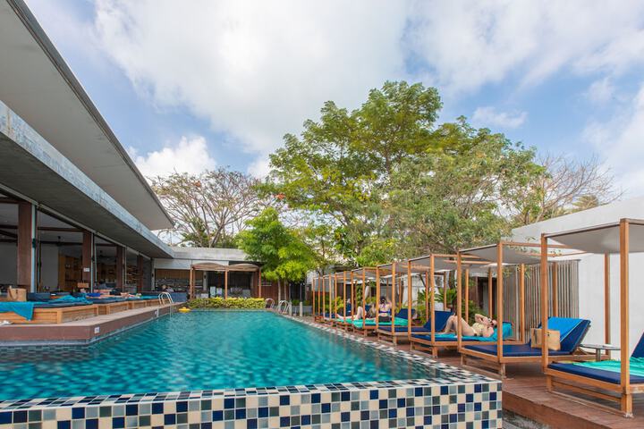 Pools & Facilities