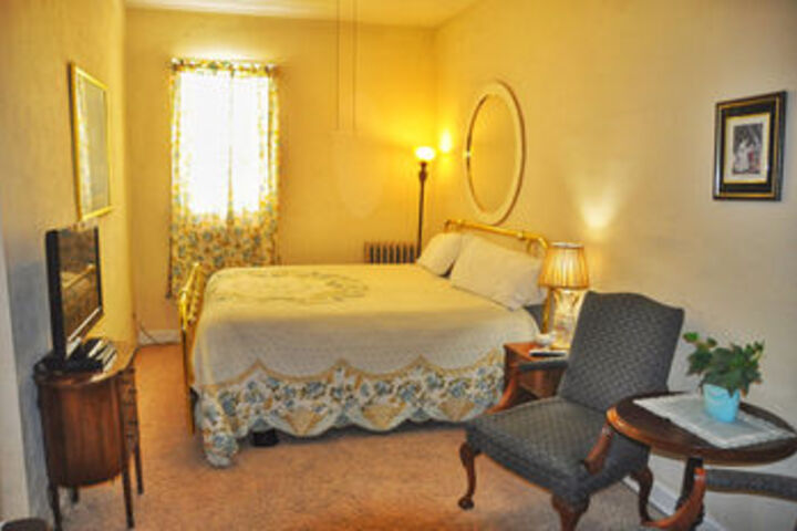 Room 41 of 77