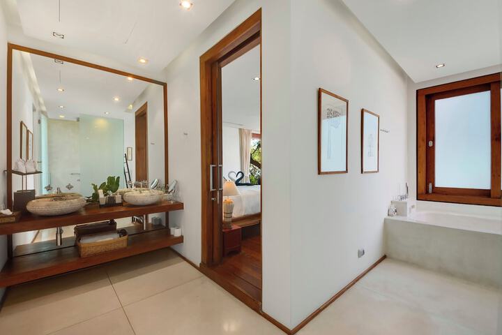 Clean Restrooms