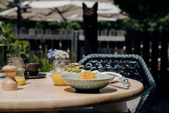 Breakfast/Coffee Service 92 of 113