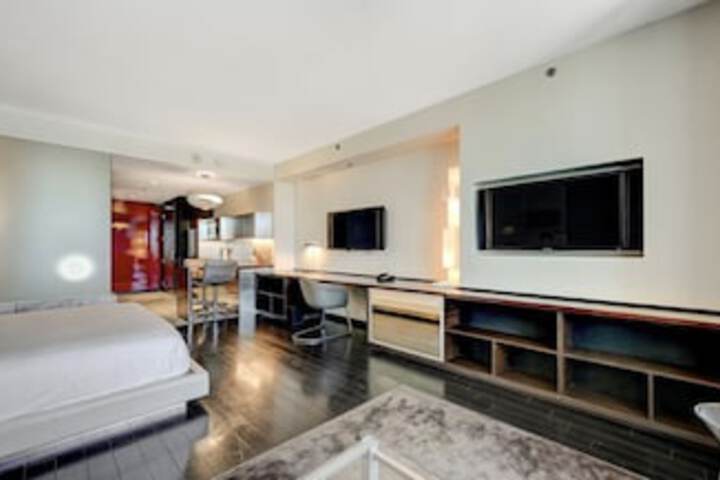 Room 100 of 252