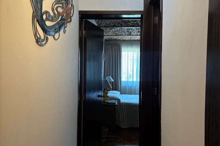 Room 44 of 150