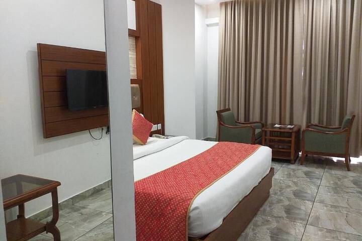 Room 25 of 49