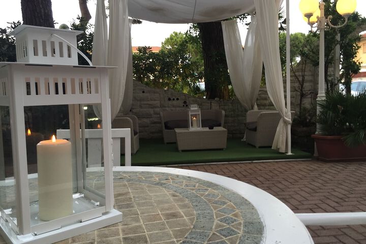 Hotel Exterior 65 of 69