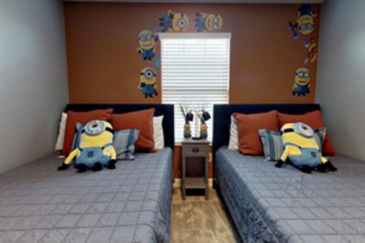 Room 19 of 28