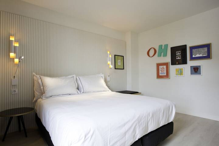 Room 15 of 46