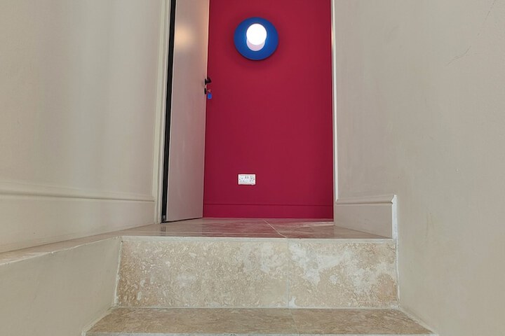 Room 30 of 80