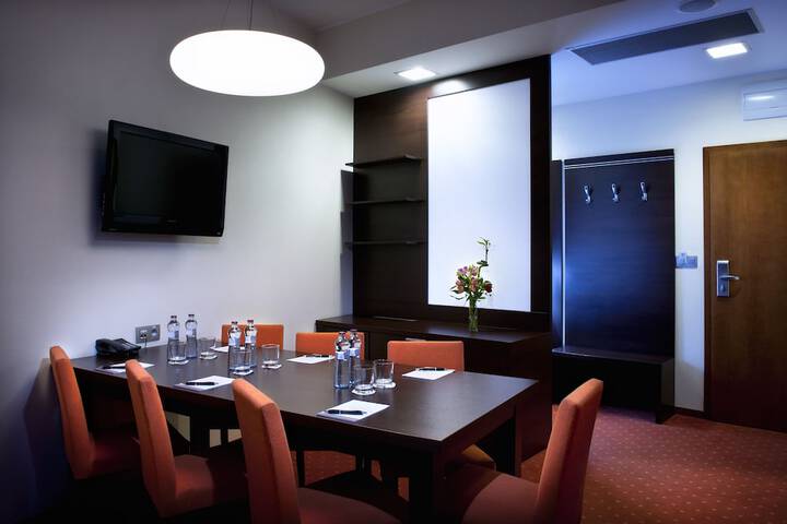 Room 12 of 56