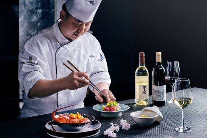 Dining 93 of 147