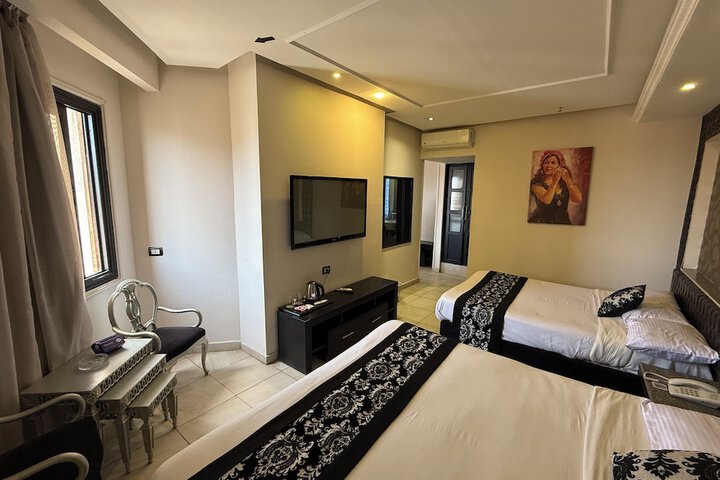 Room 3 of 36