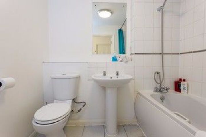 Room 3 of 21