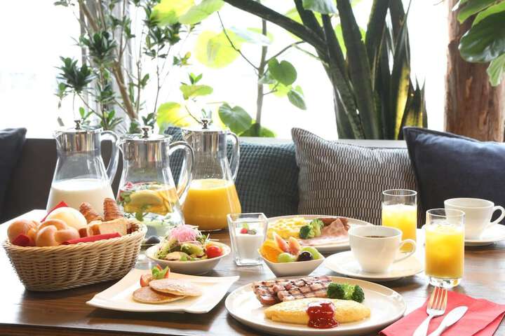 Dining Photos