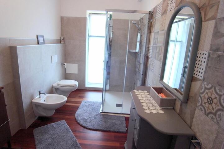 Room 15 of 26