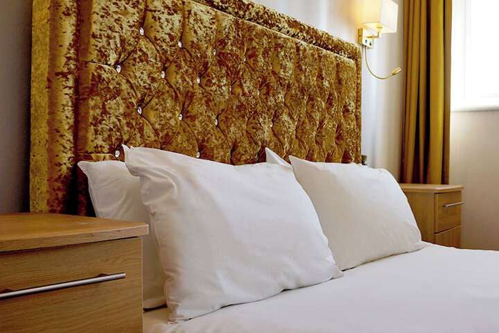 Room 34 of 87