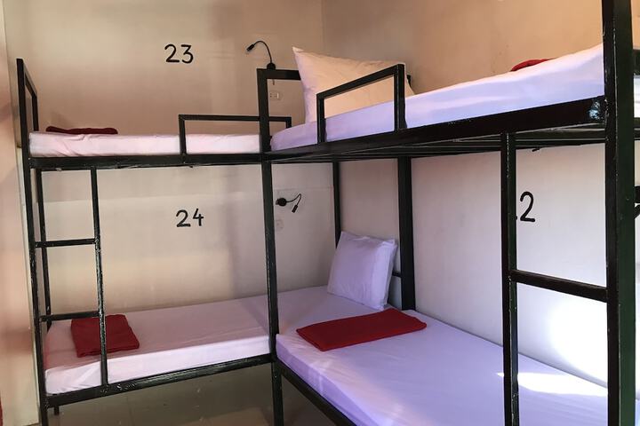 Room 9 of 155