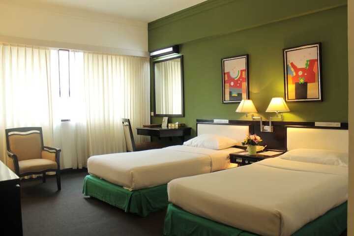 Room 8 of 70