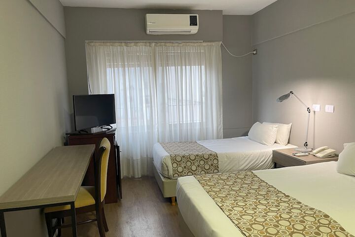Room 40 of 69