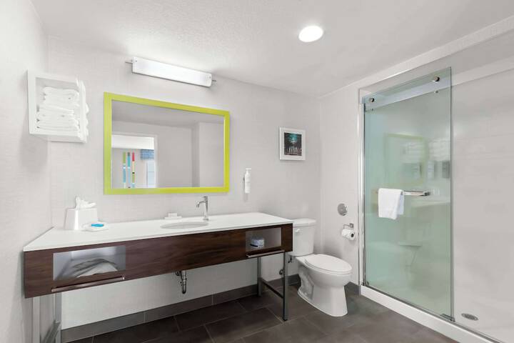 Bathroom shower