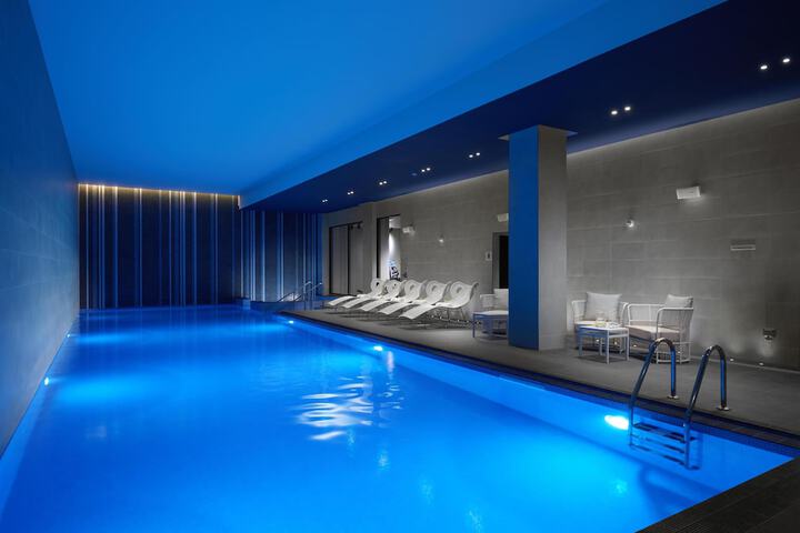 Pool 98 of 127