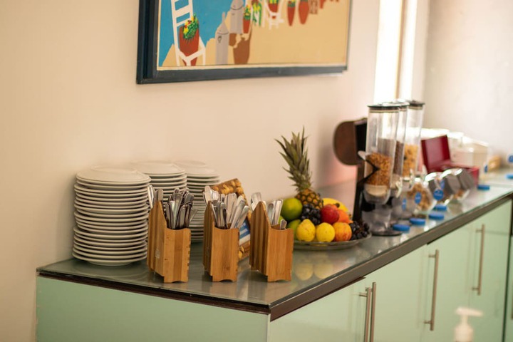 Breakfast/Coffee Service 84 of 102