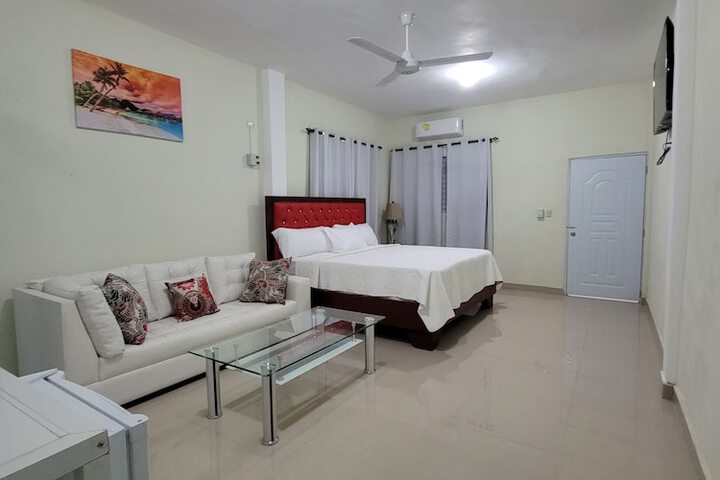Room 7 of 28