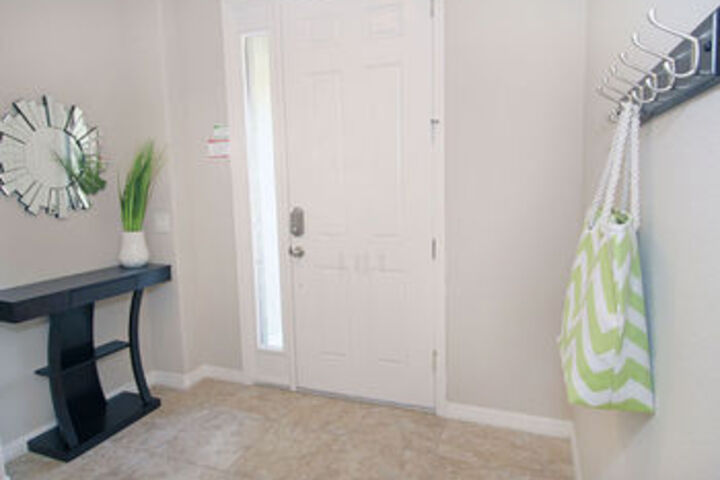 Room 178 of 687