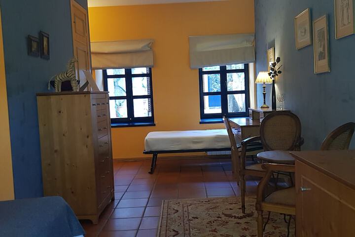 Room 27 of 110